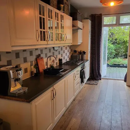 Canal & Garden In West 10 Mins From Town Apartman Amszterdam