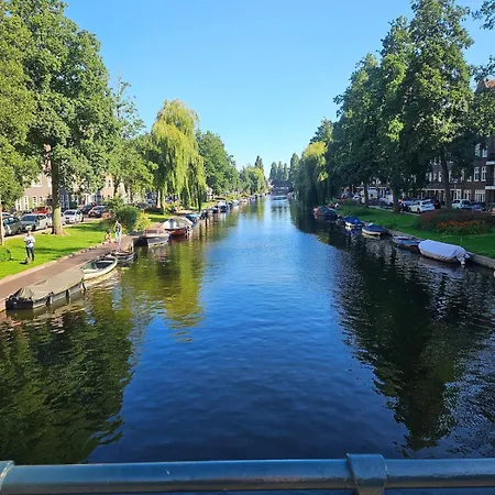Canal & Garden In West 10 Mins From Town Apartmán *