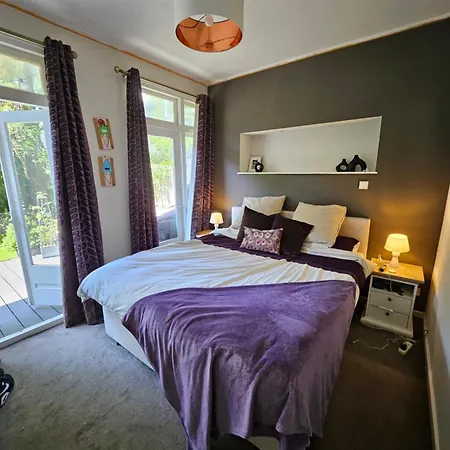 Canal & Garden In West 10 Mins From Town Apartmán Amsterdam